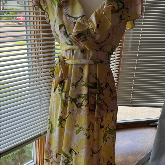 Gabby Skye Dresses & Skirts - Floral Yellow Wrap Dress